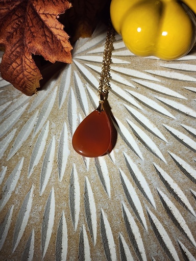 CPU06.1.Pendentif pierre Agate Rouge